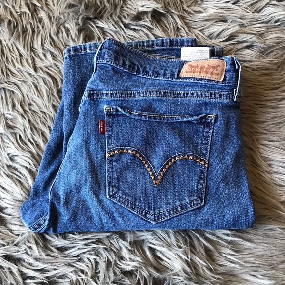 Levi’s Jeans - Picture 2 of 4